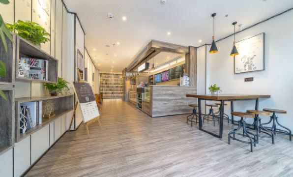 HanTing Hotel (Chongqing Jiangbei International Airport Sunac Central Plaza)