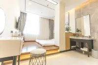 Kaiyi Hotel Beijing Hotels near Lujin World Square