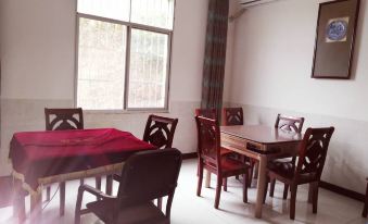 Yibin Juxian Hotel