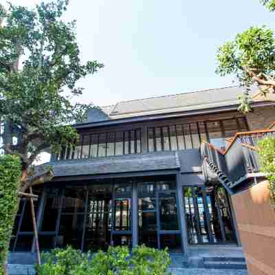 柚木飯店 Hotel Exterior