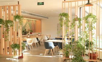 Laiya Hotel (Fengtai Railway Station Tiantan Hospital Branch)
