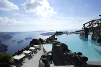 Honeymoon Petra Villas Hotels near Santorini