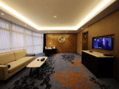 商丘信华建国酒店 - 商务套房