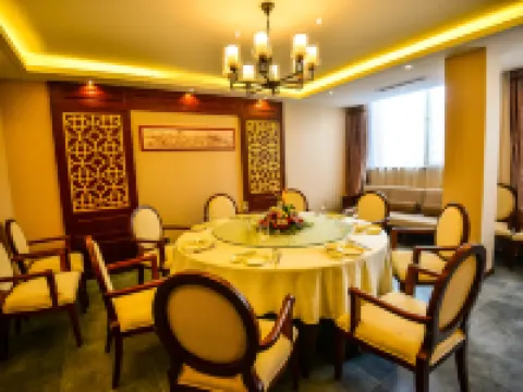 泰安雲巢ホテル（泰山頂） 泰安のホテル