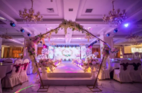 Vienna Hotel (Huichun )