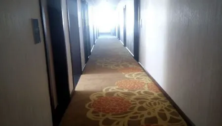 Gaoping Lvjing Hotel