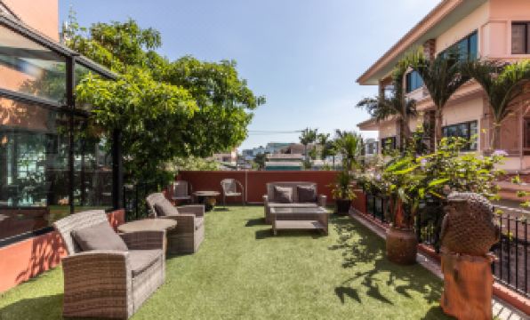 Baansuanprannok Hotel - Housity