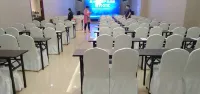 Huangsheng Hotel - parking