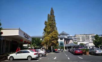 Ganzhou Gannan Motel