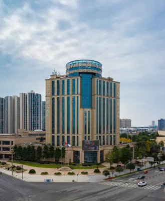 Zhong Sheng Hotel Các khách sạn gần Chongzhou Confucian Temple