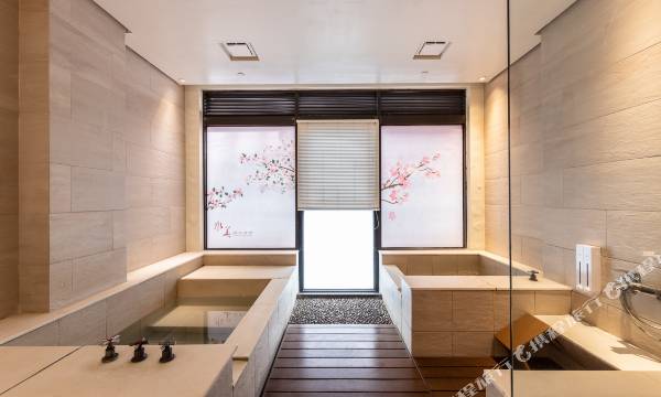 Sweetme Hotspring Resort