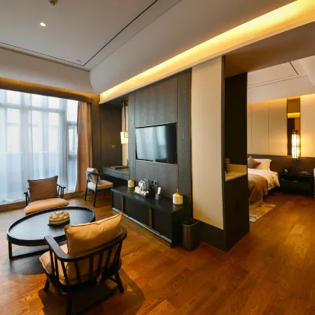 National Treasure Pury Hotel