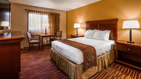 Best Western Lake Lucille Inn Отели в г. Найк-Фэрвью