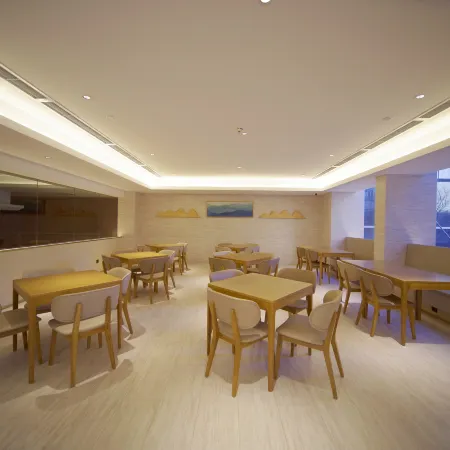 JI Hotel (Beijing Zhongguancun Renmin University Subway Station) Отели рядом с достопримечательностью «Станция метро Weigongcun»