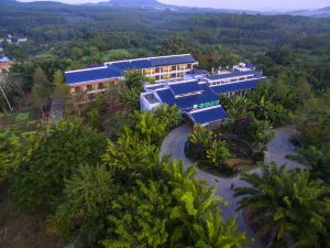 Forest Inn (Hainan University, Zhangzhou Botanical Garden Thermoscience Academy)