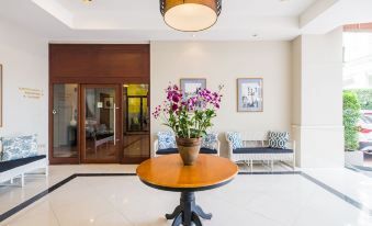 Asoke Residence Sukhumvit by UHG