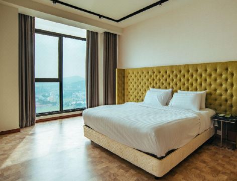 Expressionz Professional Suites by MyKey