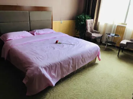 Guangshan Shengshi Hotel Отели рядом с достопримечательностью «Guandu River Scenic Area»