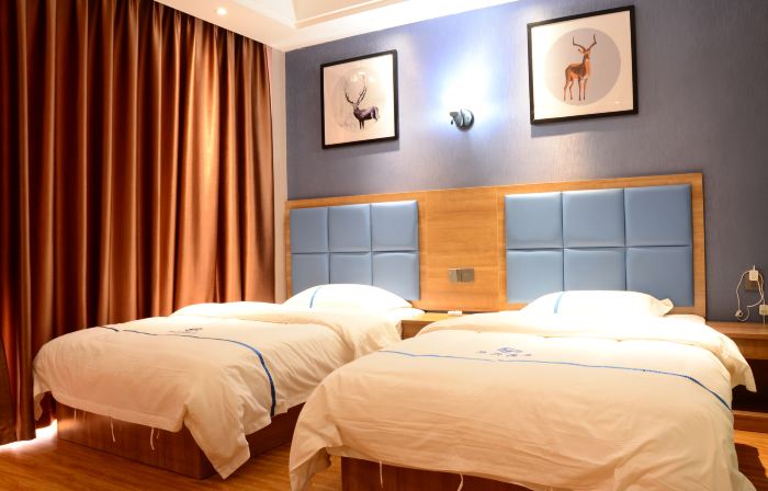 Huaxing Hotel