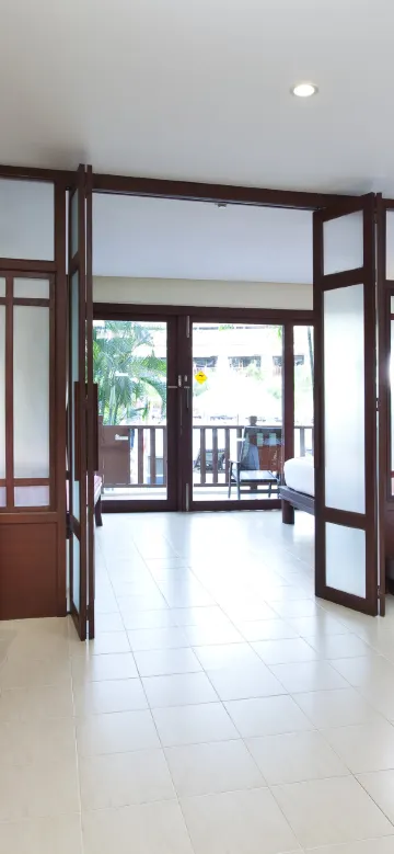 เชื่อมกับสระว่ายน้ำวิวสระน้ำ