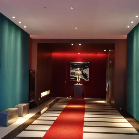 Xinyue Hotel Отели рядом с достопримечательностью «Jiaxing University Biology and Chemistry Engineering College»