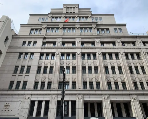 Shanghai Jinjiang Metropolo East Nanjing Road Hotel，Off Bund Hotels near Heping Fandian