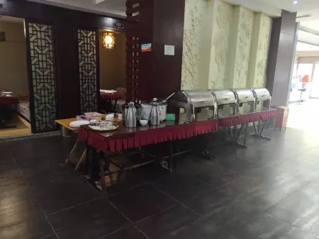 7 Jia Hotel Отели в г. Ханьшоу