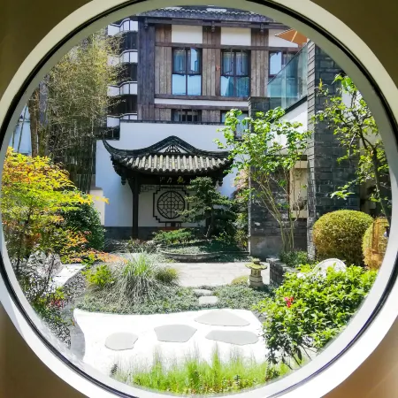 Starway Hotel (Dujiangyan Scenic Area Nanqiao)