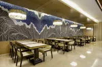 Heyuan Holiday Hotel