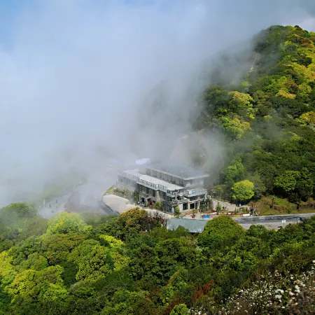 Yunshang Shexia Forest Inn