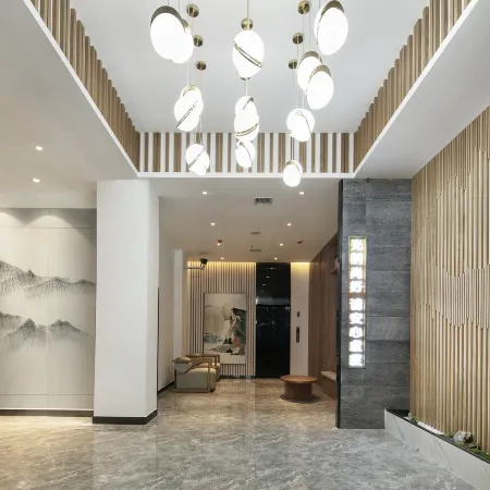 Moshe Hotel (Xihua Oriental International)