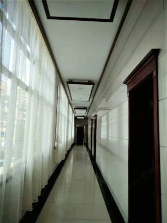 Green Spring Food Weitian Hotel Отели в г. Lvchun