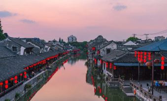 Light Stay Yuexiang Hotel (Shanghai Fengjing Ancient Town)