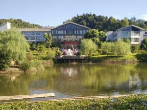 the Fa Shui Forest Hot Spring Resort