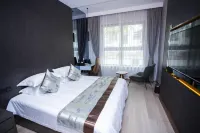 Deqing Jinhaiwan Manju Hotel