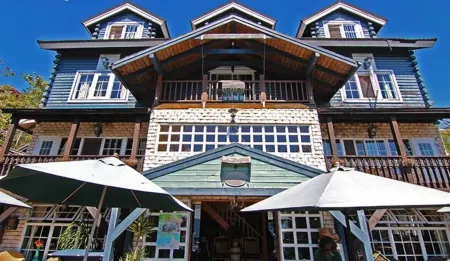 Cing Jing Hanging Garden Отели в г. Наньтоу