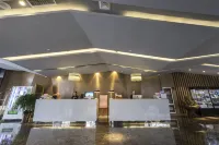 萬瓏酒店（保定高新區保百購物廣場店）