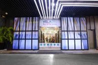 VELA Dhi GLOW Pratunam Hotels near The European Place