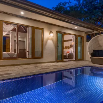 Crimson Resort and Spa Mactan