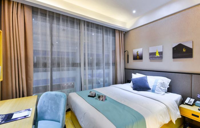 Xana Lite Hotel (Cangxi County Government Jingang International)
