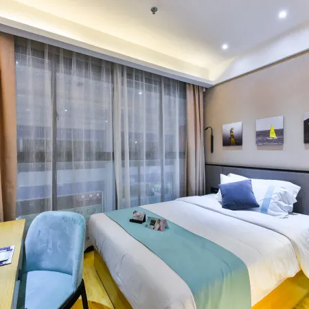 Xana Lite Hotel (Cangxi County Government Jingang International)