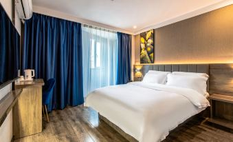 7 Days Inn (Laiyang Long-Distance Bus Station)