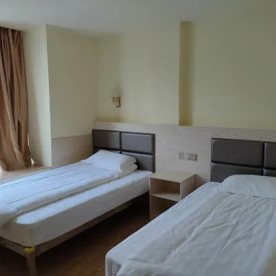 Yingde Ruyi Hotel Hotels near Lianjiang Zhenyangxia Art Museum