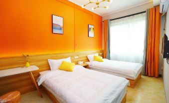 Box Hotel