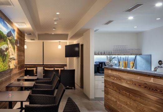 호텔 올산카의 수영장 시설