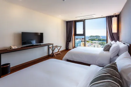 Hotel H.I