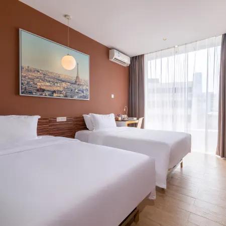 Colour Inn (Shenzhen Dongmen)