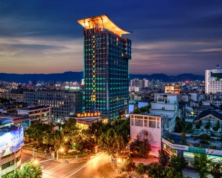 Guanfang Hotel Hoteles en Baoshan