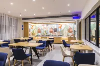 HanTing Hotel (Hanzhong Tianhan Avenue Railway Station) - 2-Star