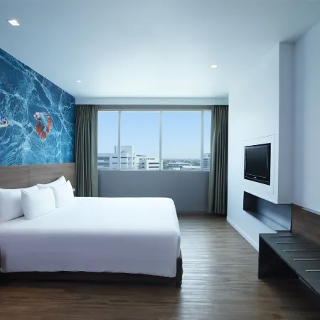 Centara Life Government Complex Hotel & Convention Centre Chaeng Watthana Отели рядом с достопримечательностью «Тайская Королевская Армия»